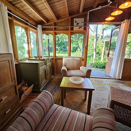 Luxury Self Catering With Cosy Cabin & Sauna In Colchester Exterior photo
