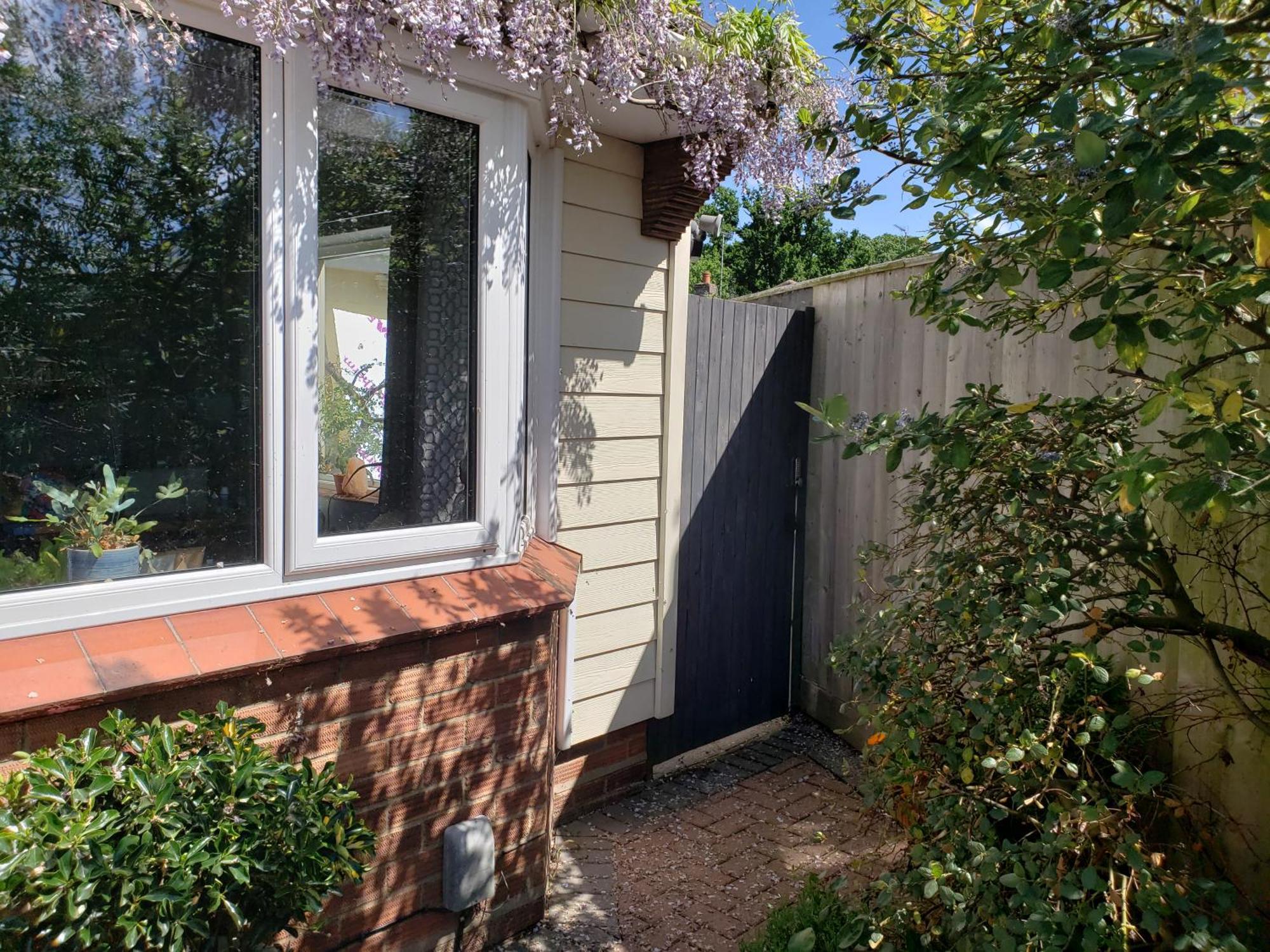 Luxury Self Catering With Cosy Cabin & Sauna In Colchester Exterior photo